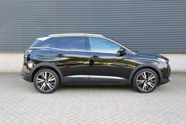 Peugeot 3008 (2022) thumbnail 5