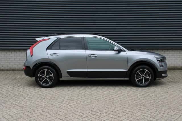 Kia Niro (2024) thumbnail 5