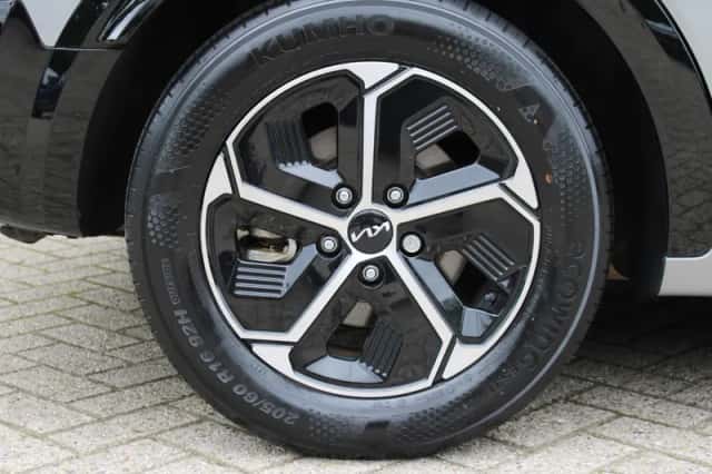Kia Niro (2024) thumbnail 6