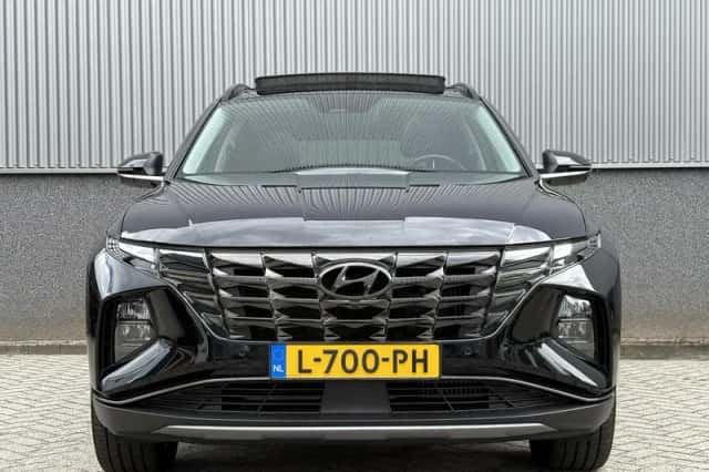 Hyundai Tucson (2021) thumbnail 2