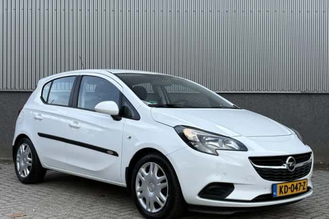 Opel Corsa (2016) thumbnail 3