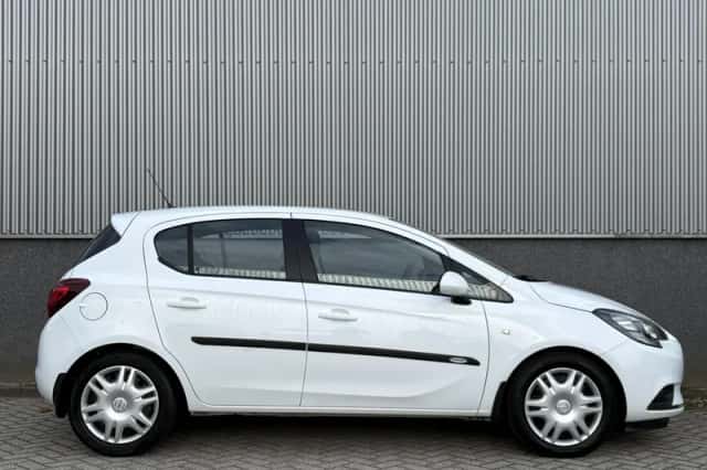 Opel Corsa (2016) thumbnail 4