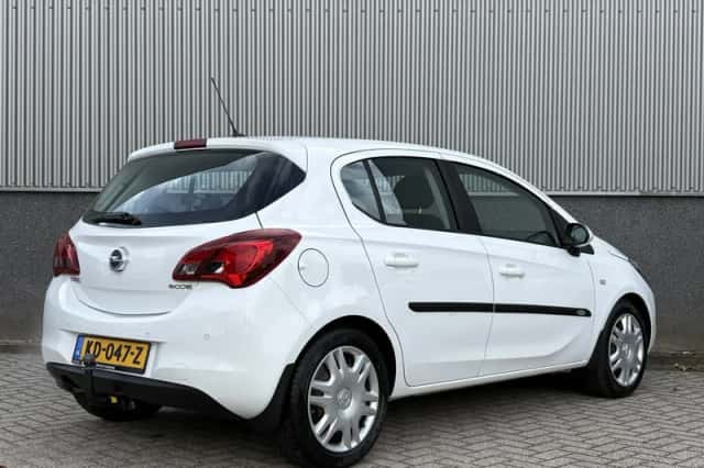Opel Corsa (2016) thumbnail 5