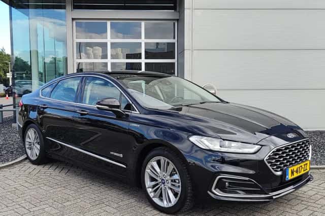 Ford Mondeo (2019) thumbnail 2