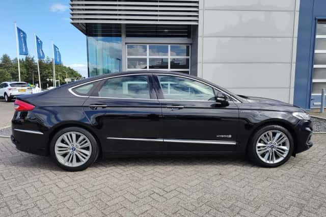 Ford Mondeo (2019) thumbnail 3