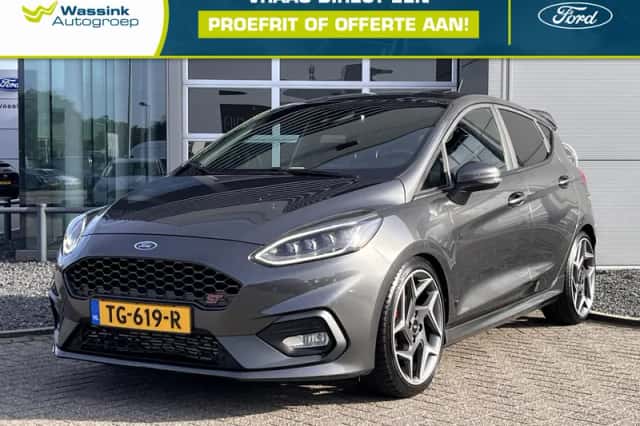 Ford Fiesta (2018) thumbnail 1
