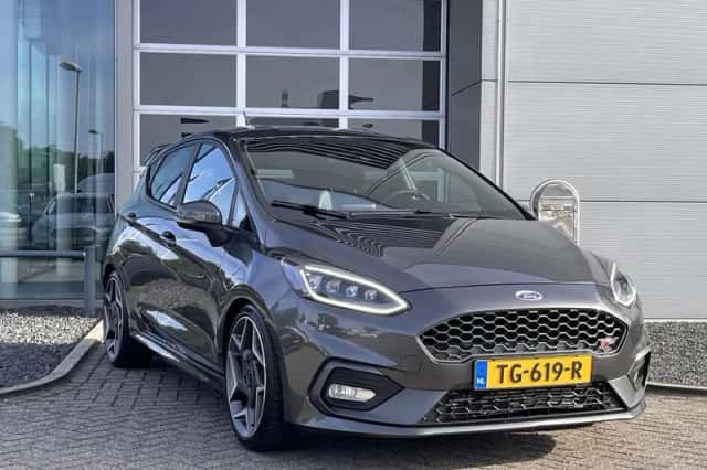 Ford Fiesta (2018) thumbnail 3