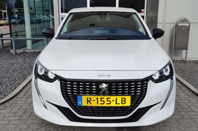 Peugeot 208 (2022) thumbnail 3