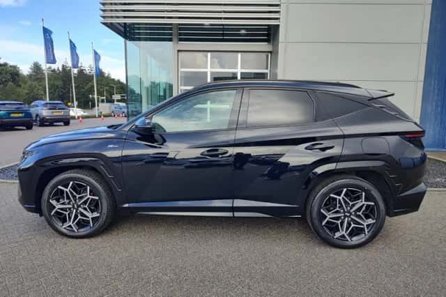 Hyundai Tucson (2022) thumbnail 2