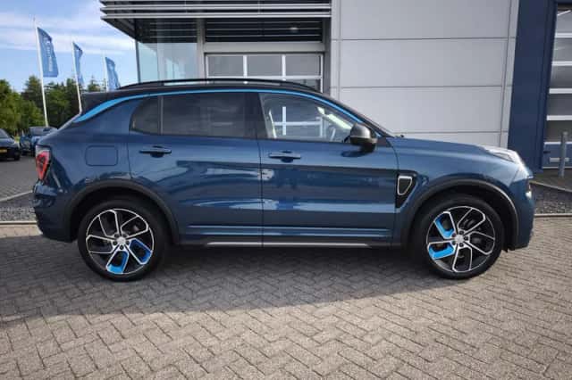 Lynk & Co 01 (2023) thumbnail 4