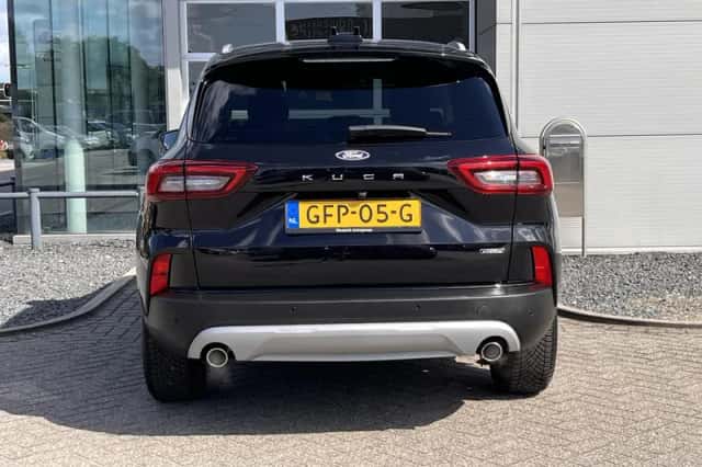 Ford Kuga (2024) thumbnail 6