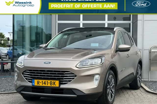 Ford Kuga (2020) thumbnail 1