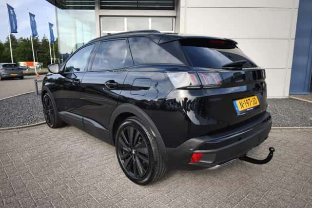 Peugeot 3008 (2021) thumbnail 3