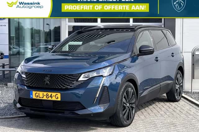 Peugeot 5008 (2024) thumbnail 1