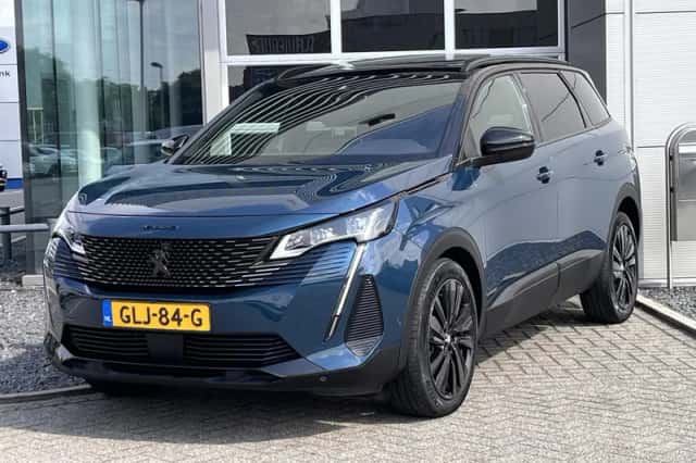 Peugeot 5008 (2024) thumbnail 3