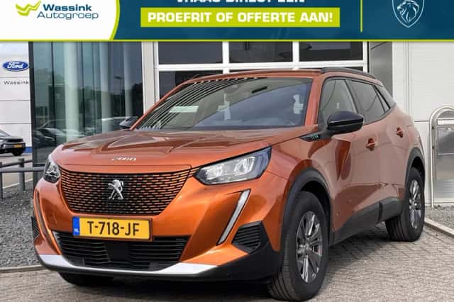 Peugeot e-2008 (2023) thumbnail 1