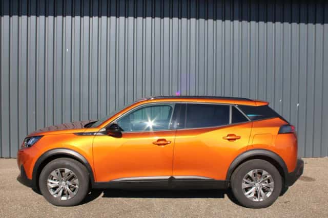 Peugeot e-2008 (2023) thumbnail 6