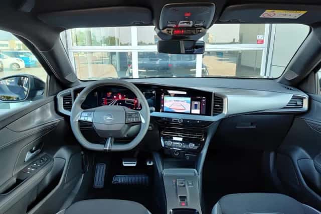 Opel Mokka-e (2025) thumbnail 5