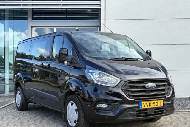 Ford Transit Custom (2023) thumbnail 3