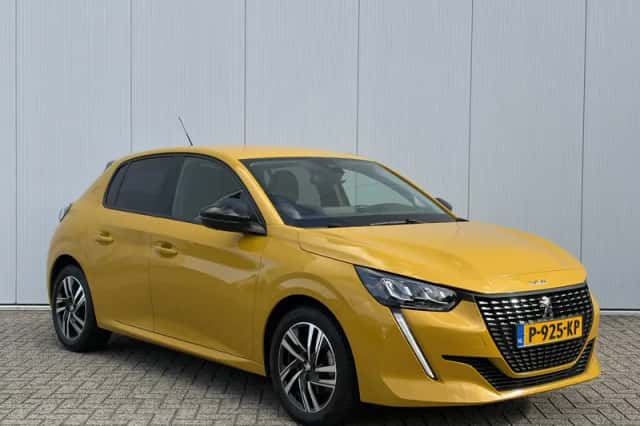 Peugeot 208 (2022) thumbnail 3