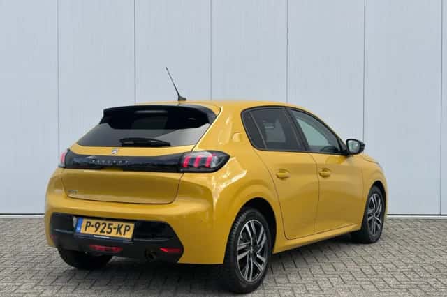Peugeot 208 (2022) thumbnail 5