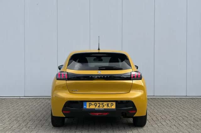 Peugeot 208 (2022) thumbnail 6