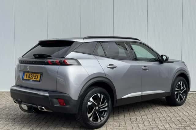 Peugeot 2008 (2021) thumbnail 5