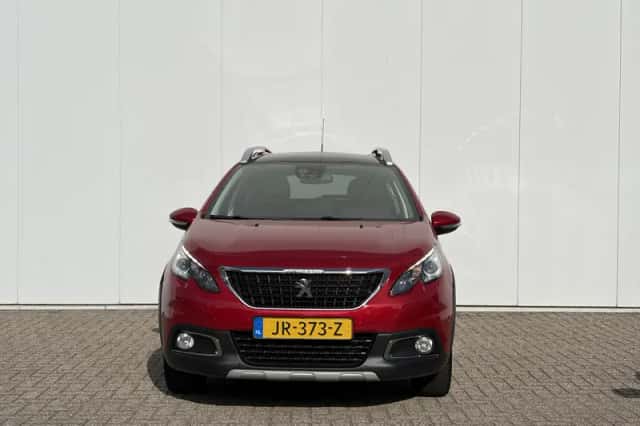 Peugeot 2008 (2016) thumbnail 2