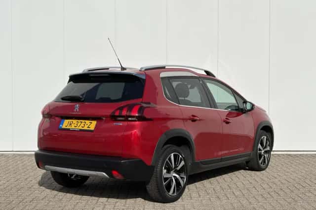 Peugeot 2008 (2016) thumbnail 5