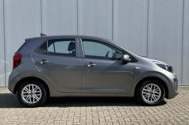 Kia Picanto (2021) thumbnail 4