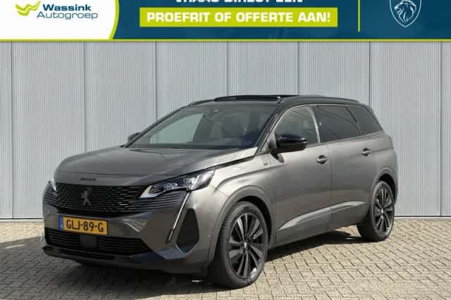 Peugeot 5008 (2024) thumbnail 1
