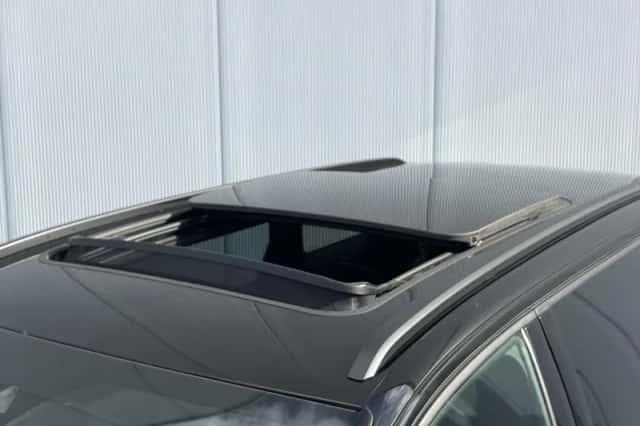 Peugeot 5008 (2024) thumbnail 2