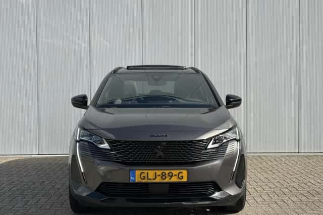 Peugeot 5008 (2024) thumbnail 3