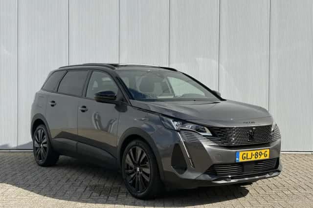Peugeot 5008 (2024) thumbnail 4