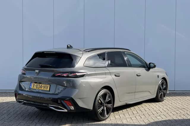Peugeot 308 (2023) thumbnail 5