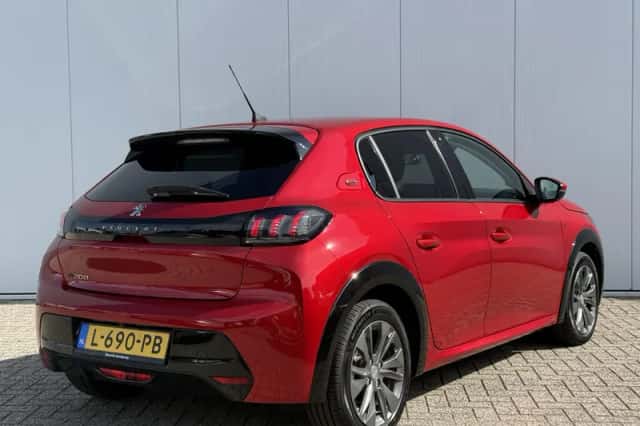 Peugeot e-208 (2021) thumbnail 6