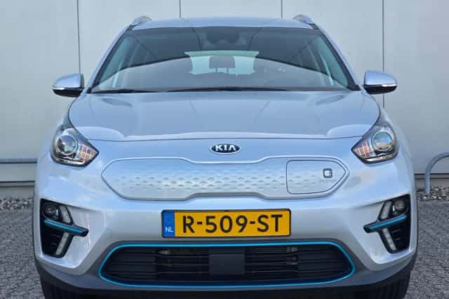 Kia Niro EV (2019) thumbnail 2