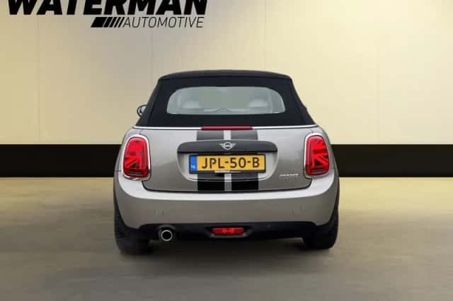 MINI Cabrio (2019) thumbnail 4