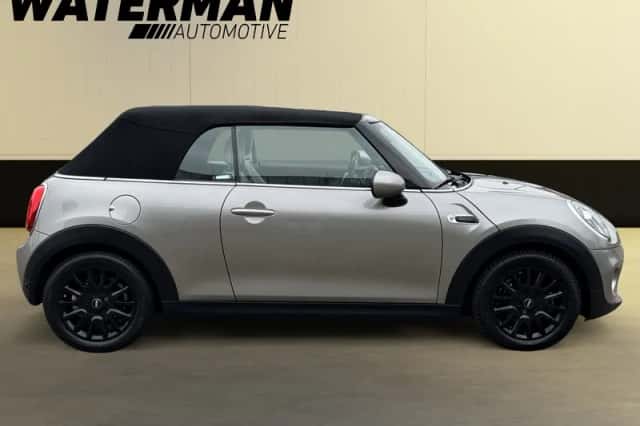 MINI Cabrio (2019) thumbnail 6