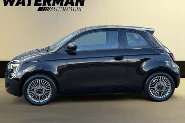 Fiat 500e (2022) thumbnail 2