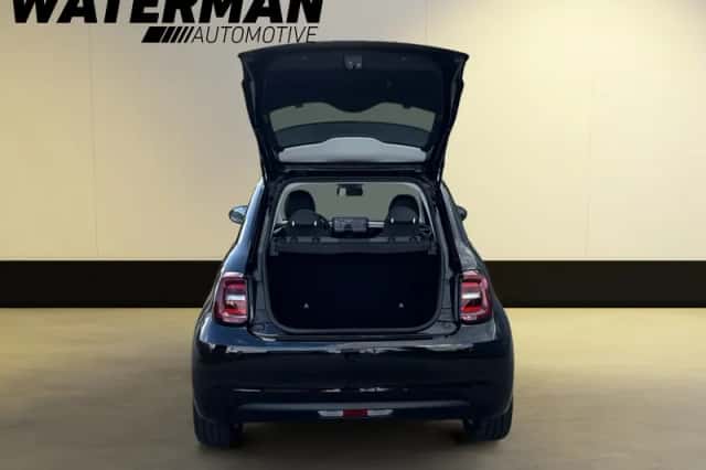 Fiat 500e (2022) thumbnail 5