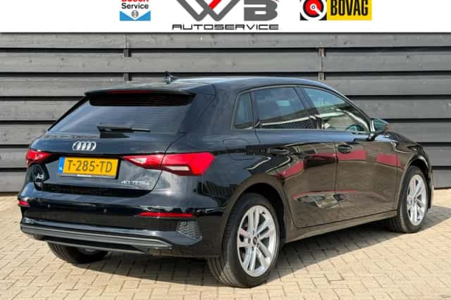 Audi A3 (2021) thumbnail 3