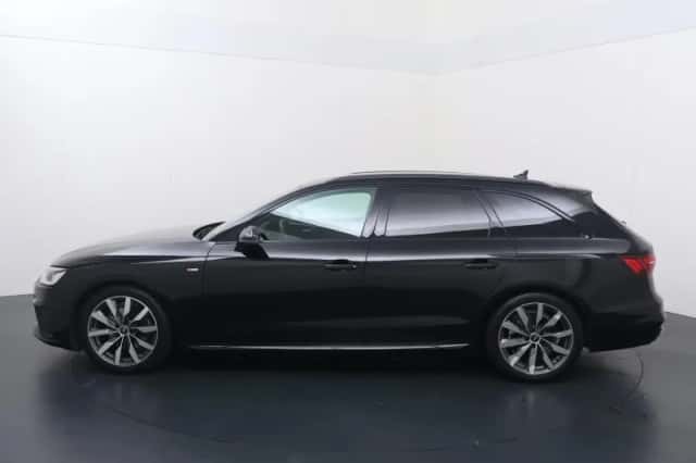 Audi A4 (2022) thumbnail 2