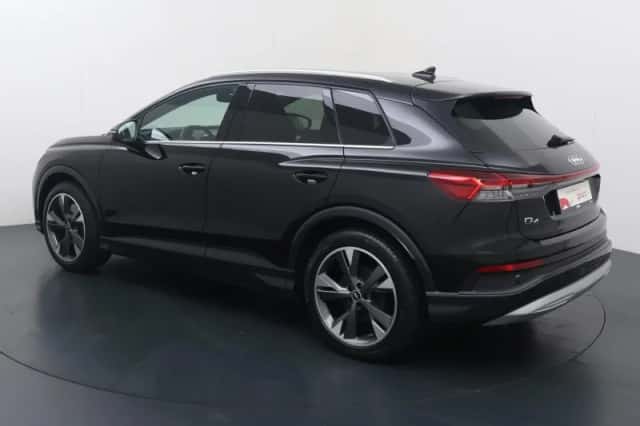 Audi Q4 e-tron (2021) thumbnail 4