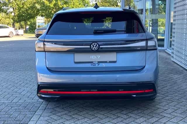 Volkswagen ID.7 (2026) thumbnail 6