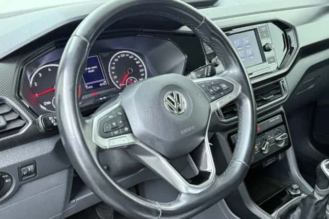 Volkswagen T-Cross (2020) thumbnail 6