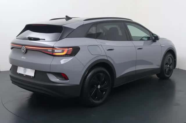 Volkswagen ID.4 (2023) thumbnail 5
