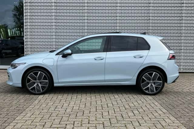 Volkswagen Golf (2026) thumbnail 6