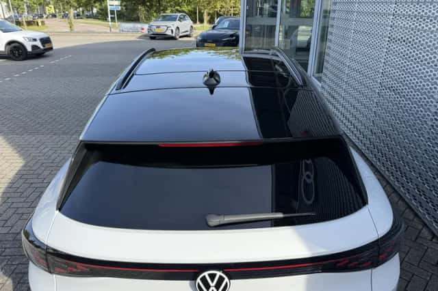 Volkswagen ID.4 (2026) thumbnail 6
