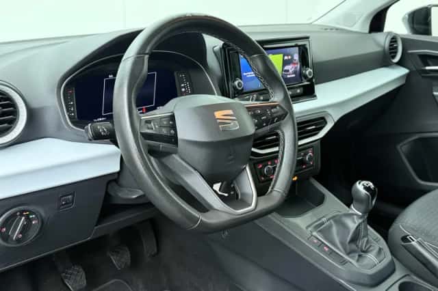 SEAT Ibiza (2023) thumbnail 6